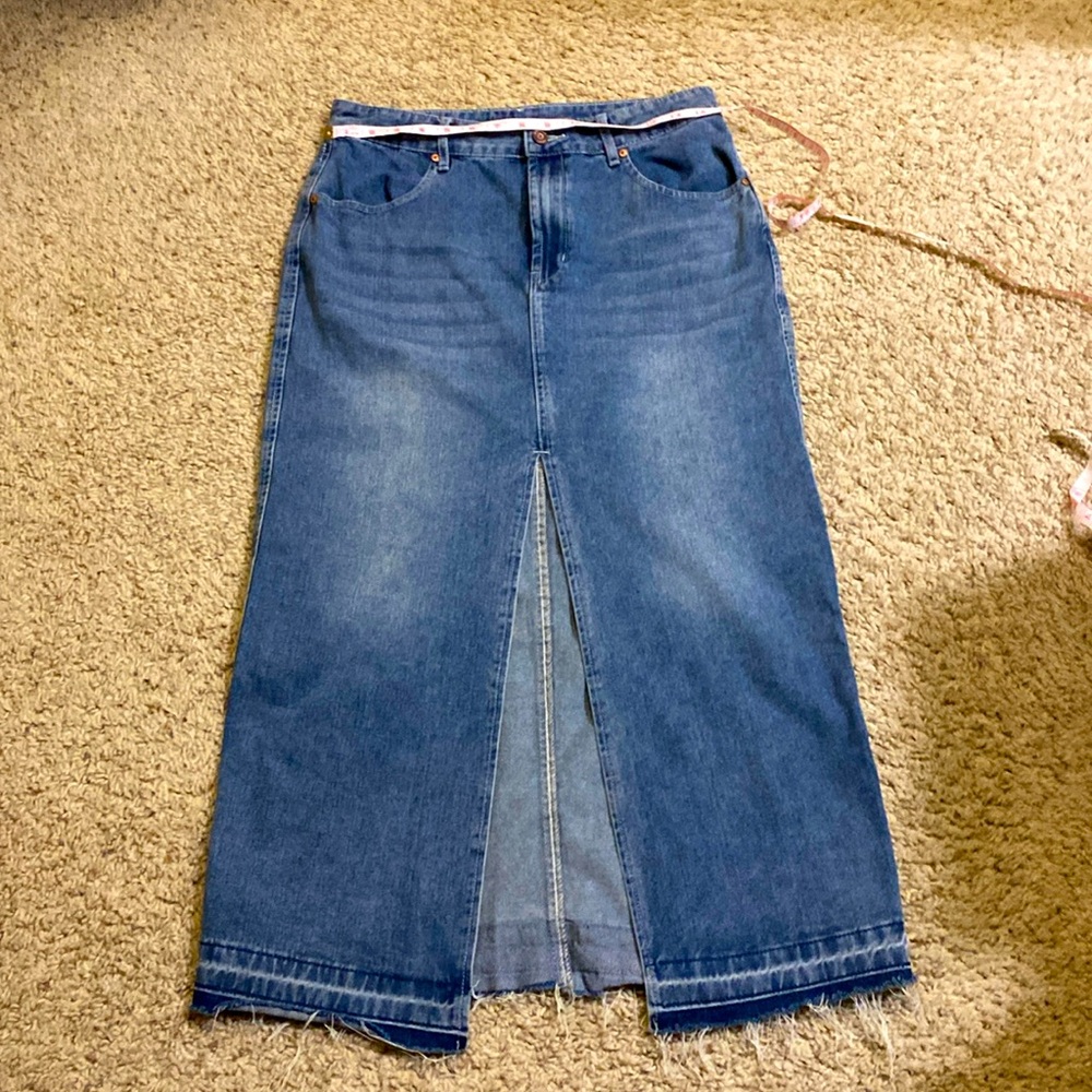 Denim’s Long skirt